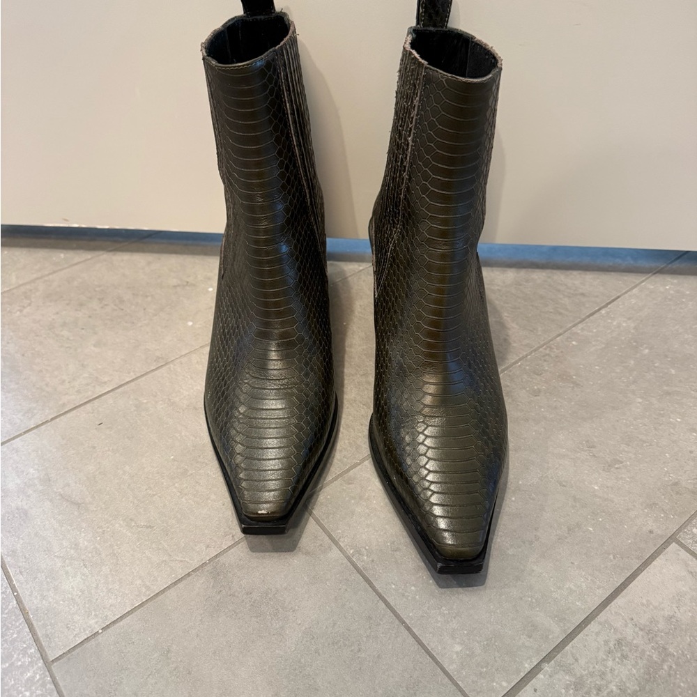 Aeyde Blackish Croc-Embossed Ankle Boots